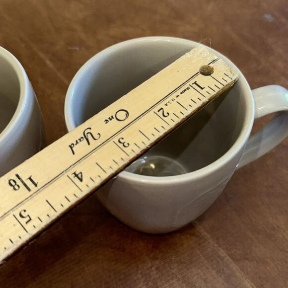 Set Of 2 Beige Ceramic Leaf Embossed Coffee Mugs Made In China - Picture 6 of 7